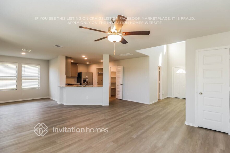 Building Photo - 24723 Linaria Dr