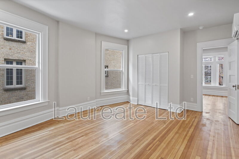 Building Photo - 1058 N Pearl St