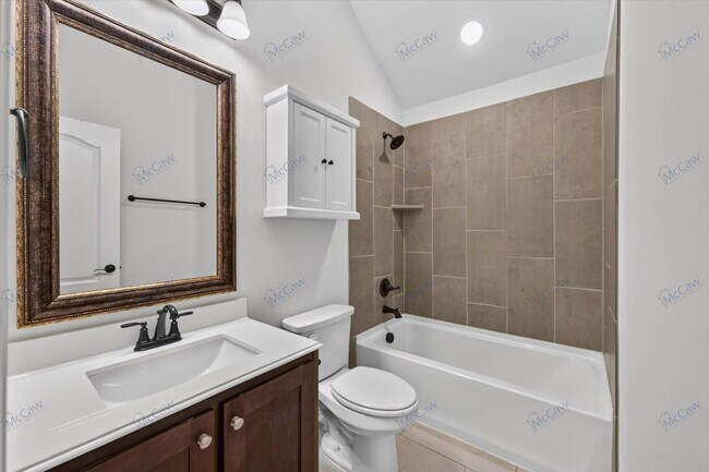 Building Photo - 1416 Alexander Dr