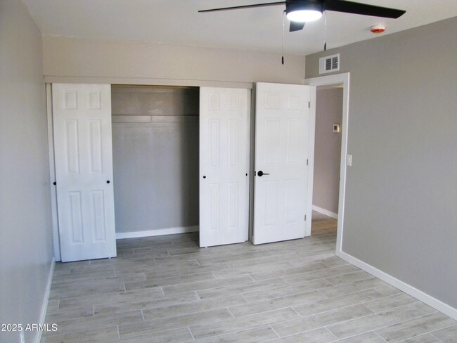 Building Photo - 4416 Plaza Vista