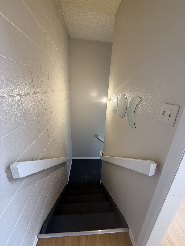 Building Photo - 733 Costilla St