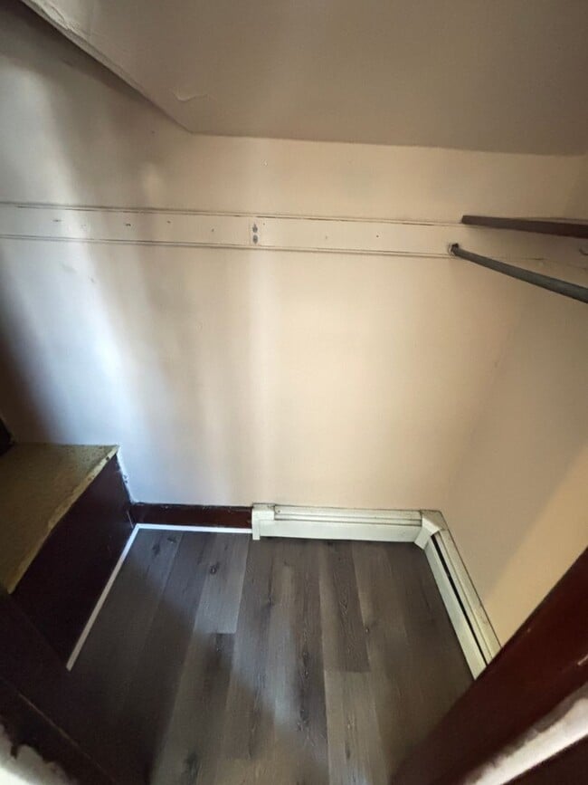 Building Photo - Charming Craftsman-Style Split Home – 3 Bedrooms, 1 Bath