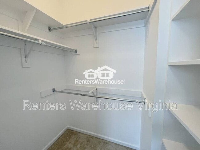 Building Photo - 2514 Leytonstone Dr