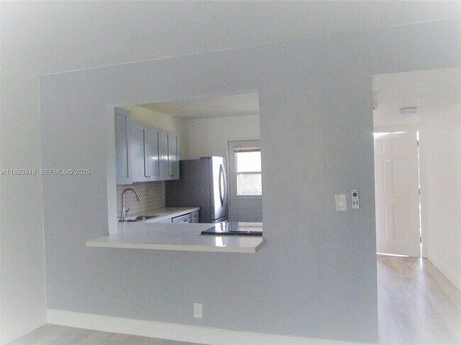 Building Photo - 8101 SW 24th Ct