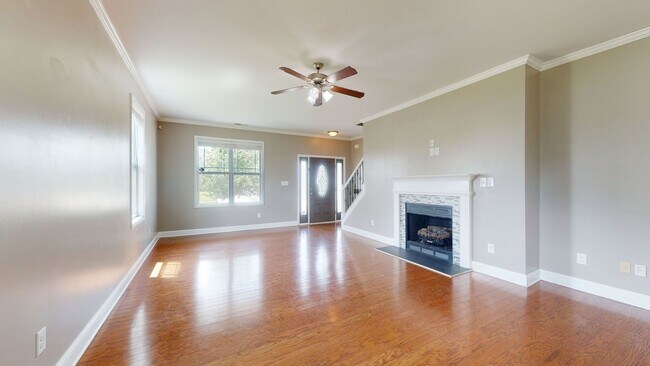 Building Photo - 4 Bedroom Home in Carolina Plantations!