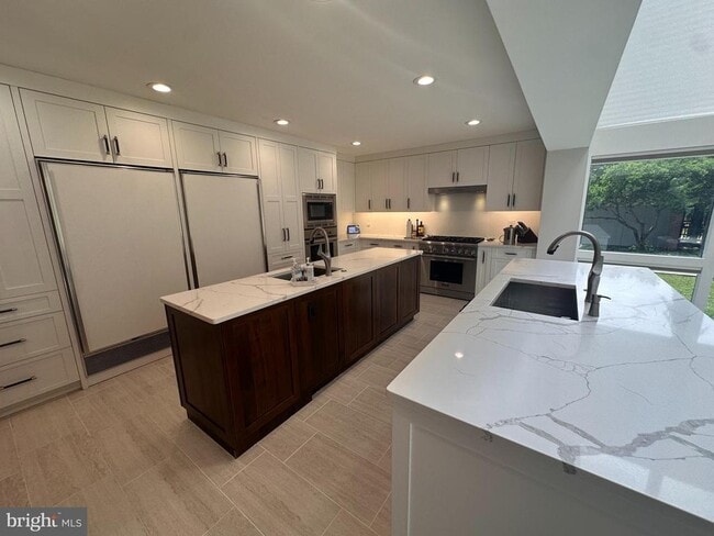 Building Photo - 6005 Neilwood Dr
