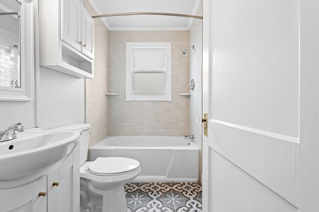 Building Photo - Inman Charm: Walk to Downtown! Cozy 2-Bed ...