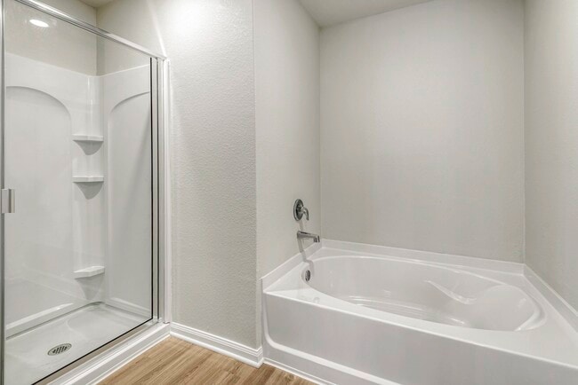 Building Photo - 6405 Winter Elm St