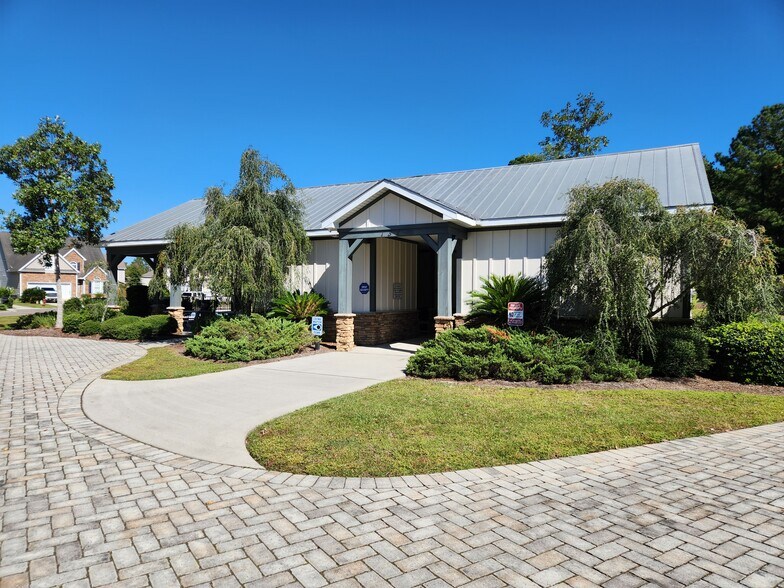 Building Photo - 404 Cypress Knees Ln