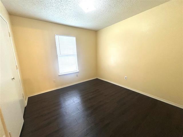 Building Photo - 2303 Lido Ln