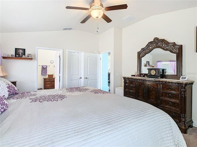 Building Photo - 649 Meadow Pointe Dr