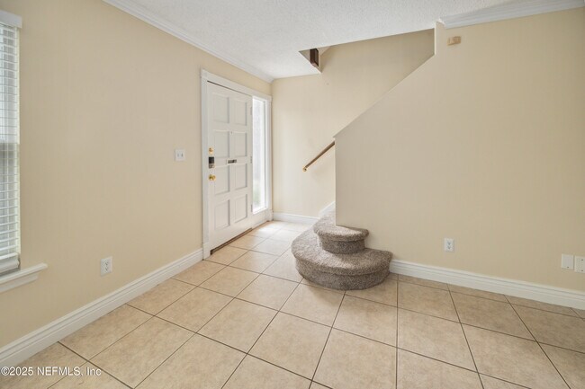 Building Photo - 695 A1A N
