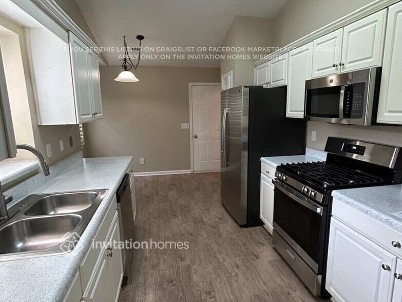 Building Photo - 213 Highpoint Crossing