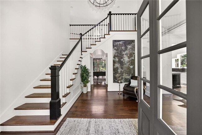 Building Photo - 3669 Cochise Dr SE
