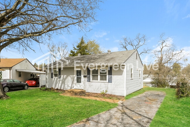 Building Photo - 13 St Benedict Ct