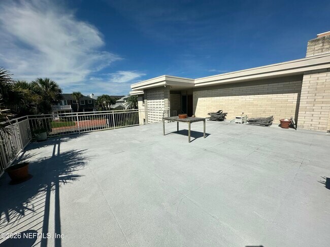 Building Photo - 109 South St