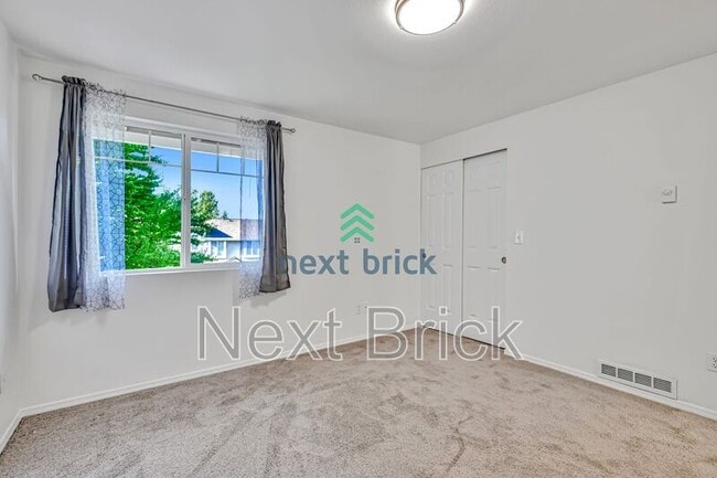 Building Photo - 2714 151st Pl SW