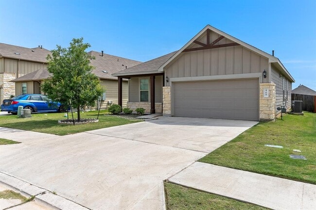 Building Photo - 469 Grace Lilly Dr