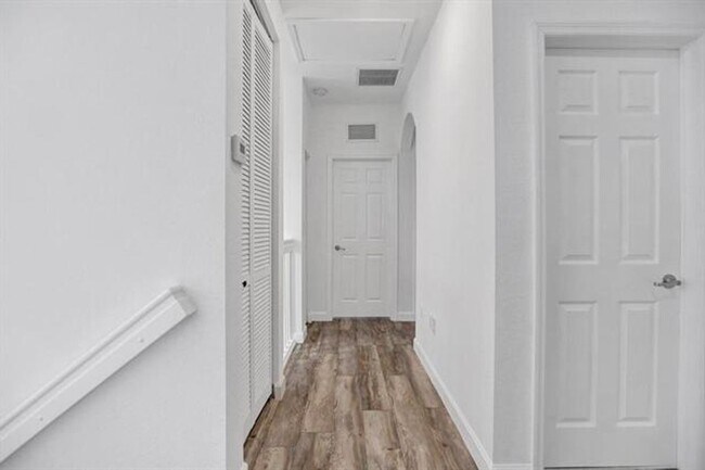 Building Photo - 9081 SW 169th Ct