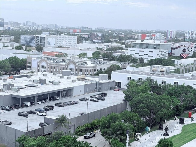 Building Photo - 4250 Biscayne Blvd