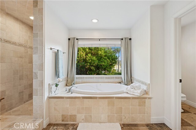 Building Photo - 5032 Amalfi Way