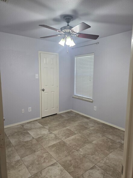 Building Photo - 12112 Lamington Dr