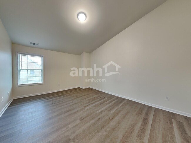 Building Photo - 5231 Apple Grove Rd