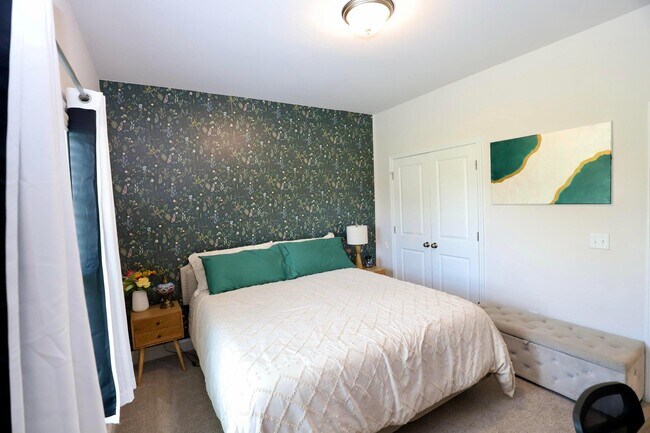 Building Photo - 835 Curlew Cir