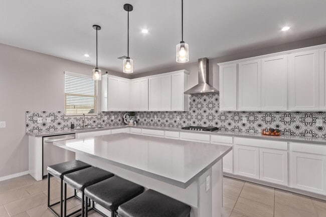 Building Photo - 19210 W Solano Dr