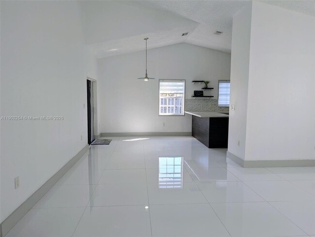 Building Photo - 15356 SW 42nd Ln