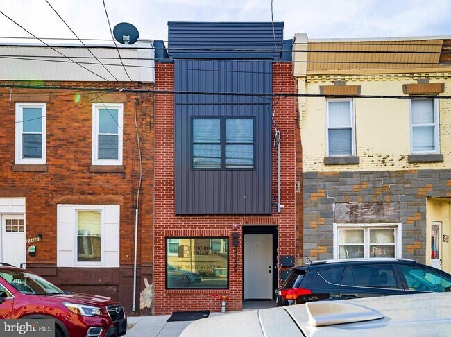 Building Photo - 2350 Moore St