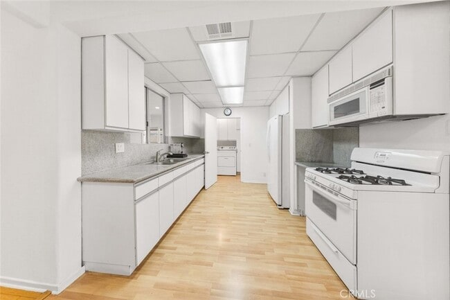 Building Photo - 12329 Burton St