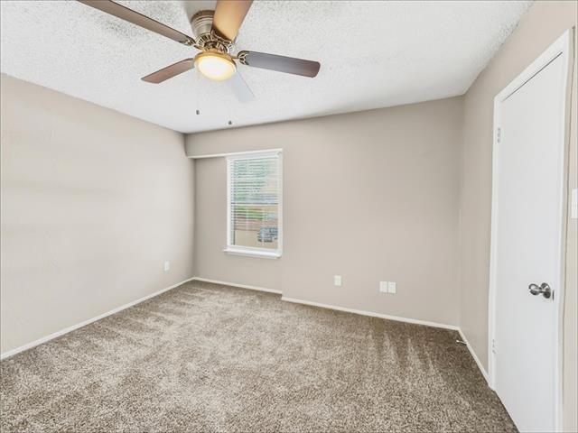Building Photo - 1006 Bland Dr