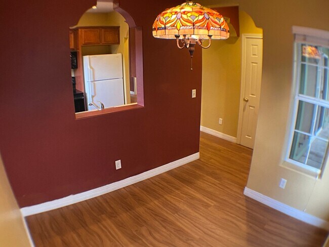 Building Photo - Townhouse in University heights COMING SOON!