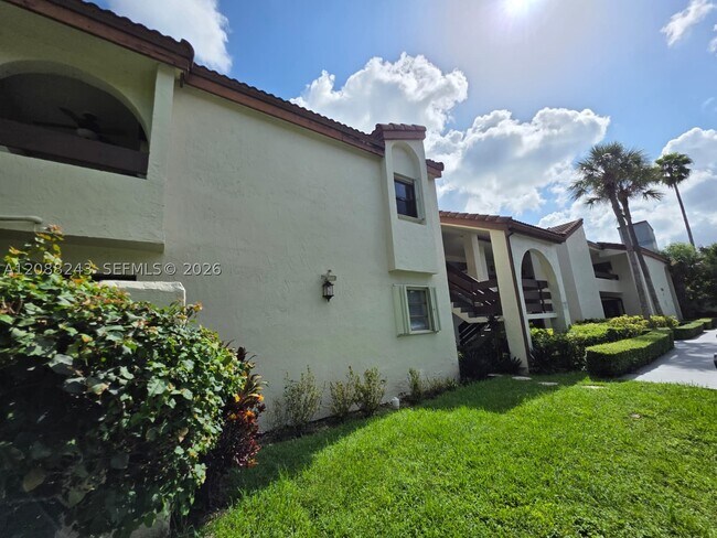 Building Photo - 9060 SW 125th Ave