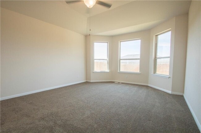 Building Photo - 1609 Desmond St