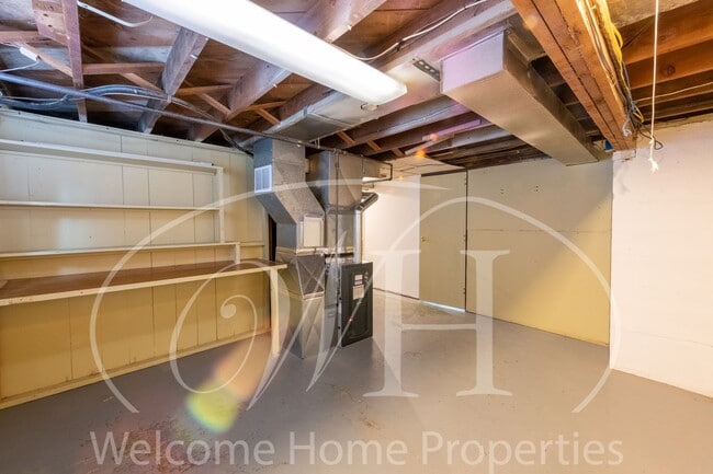Building Photo - 1432 Bonsella St