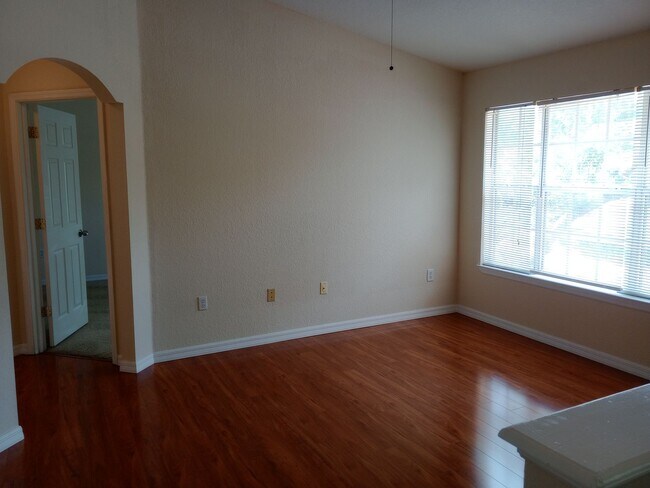 Building Photo - 821 Grand Regency Pointe