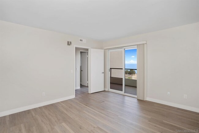 Building Photo - 1618 Haydn Dr