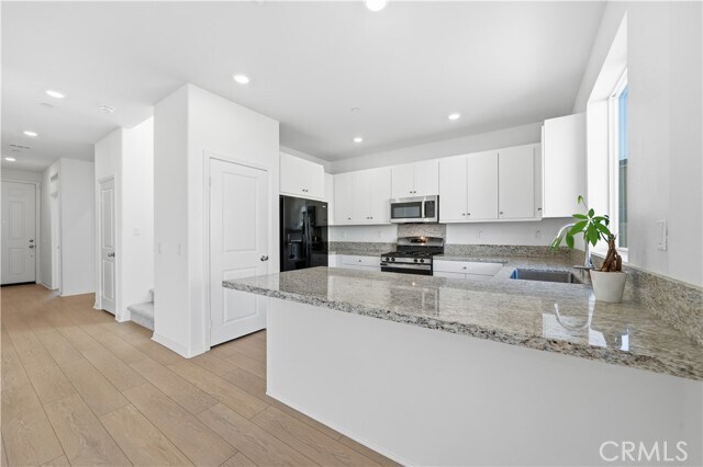 Building Photo - 36631 Camino Spgs Ave