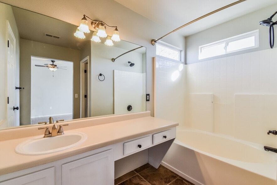 Building Photo - 5292 Mountain Air Cir