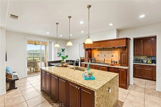 Building Photo - 26607 Millhouse Dr