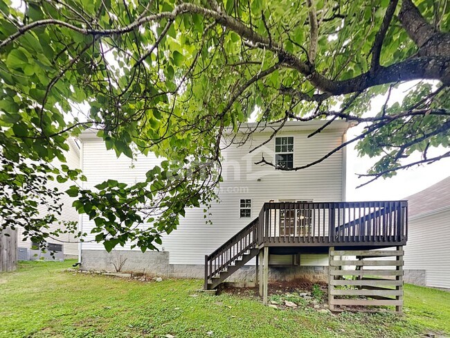 Building Photo - 7827 Rainey Dr