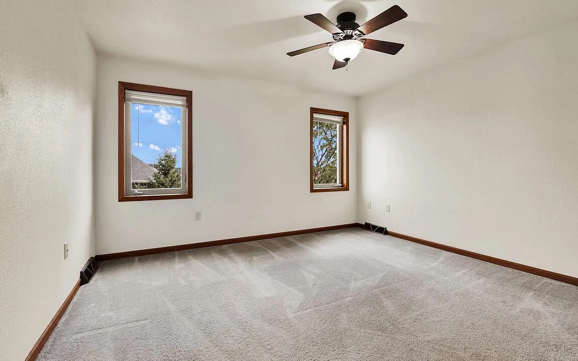 master bedroom - 407 Century Oak Dr