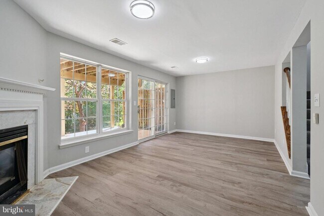 Building Photo - 4851 Ebb Tide Ct