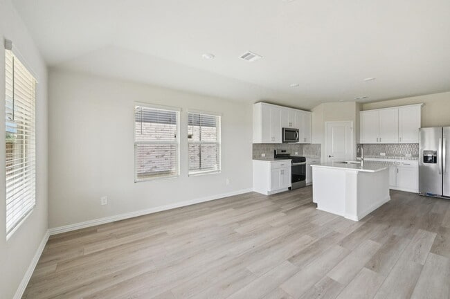 Building Photo - 514 River Rdg Dr