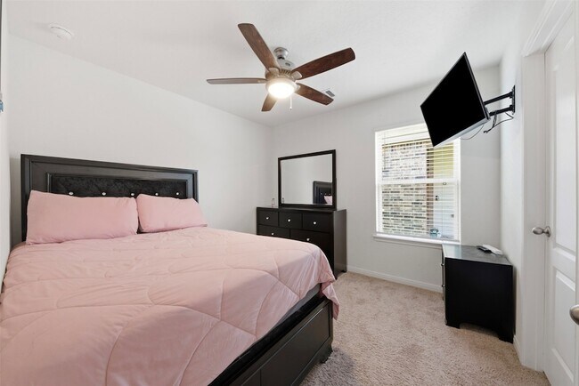 Building Photo - 25343 Trinity Oakley Ct