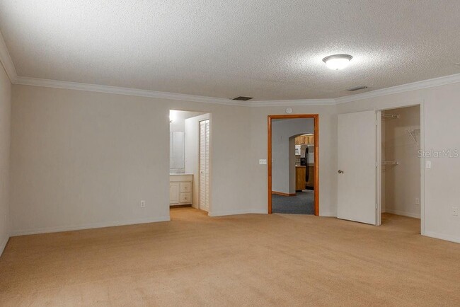 Building Photo - 155 Bluefield Ave