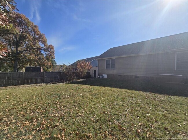 Building Photo - 5544 Bear Creek Cir