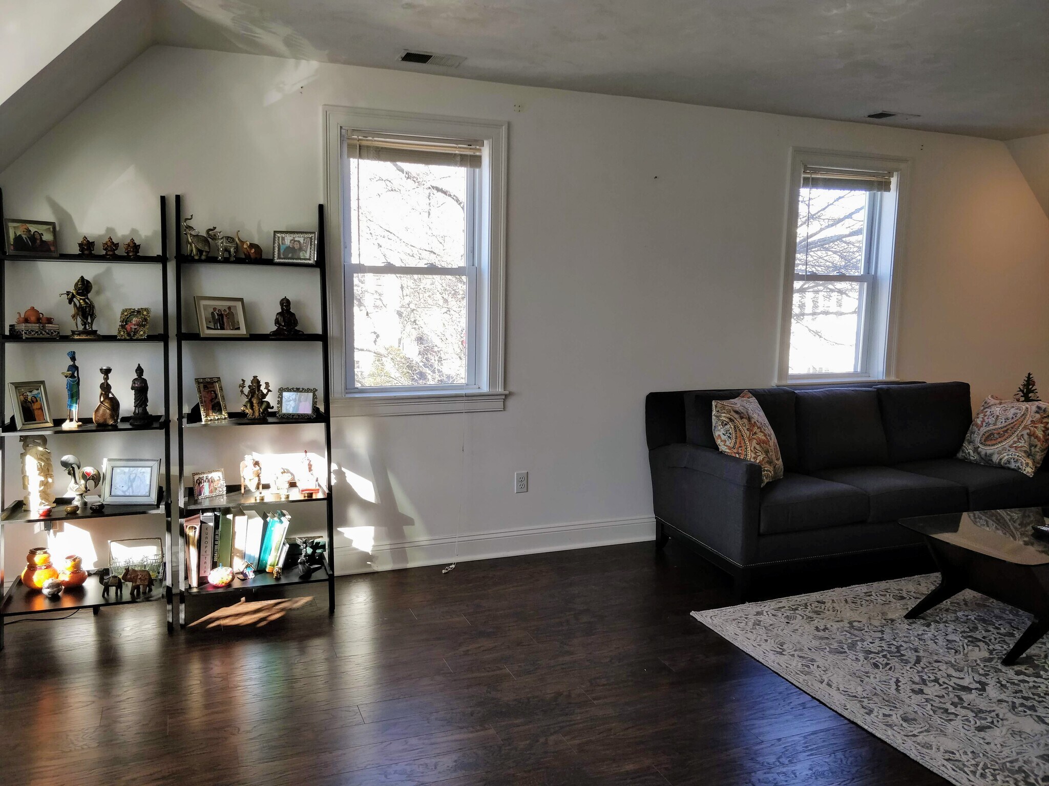 Building Photo - 74 Elm St